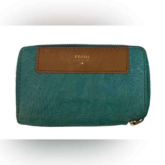FOSSIL wristlet / Wallet - Picture 2 of 7